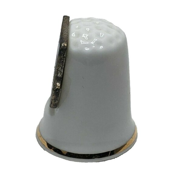 Vintage Watsons Hollywood Souvenir Collectors Fine Bone China Thimble - Picture 2 of 5